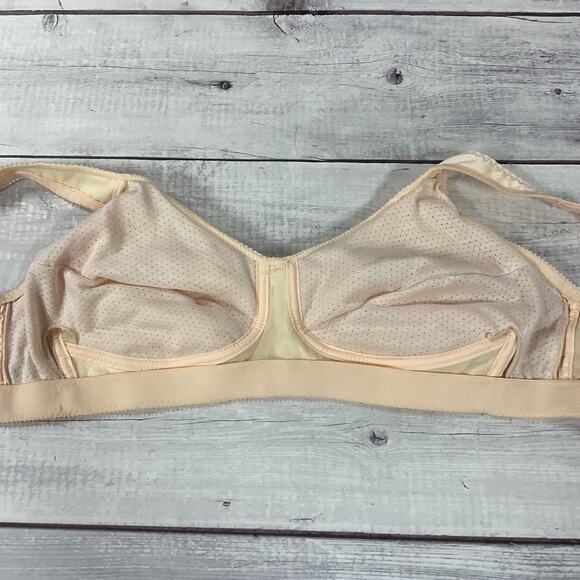 Trulife Naturalwear Mastectomy Bra Womens 36B Nude Wireless 420 - Picture 8 of 9